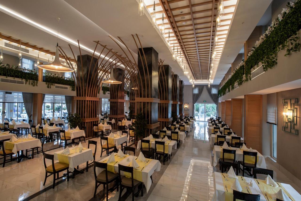 Otel Bella & 5*